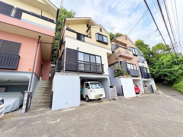 緑区中古戸建地下車庫駅歩10分4DK