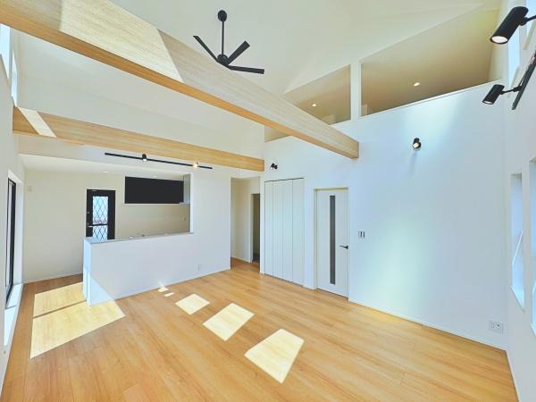 【K号棟】藤沢市新築戸建2台駐車可LDK18帖以上