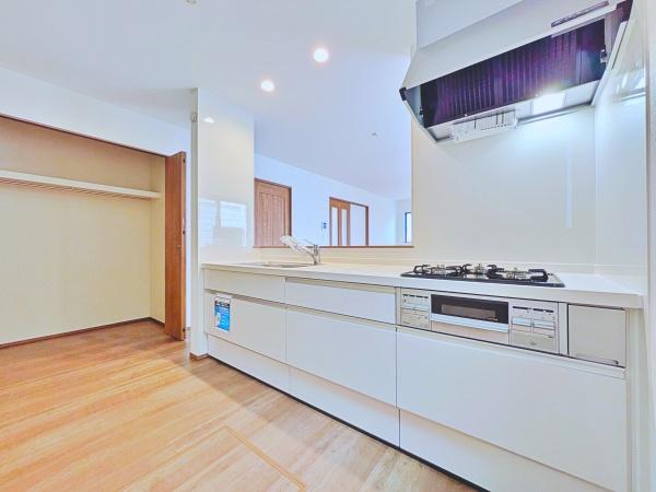 【A号棟】大和市新築戸建2台駐車可LDK18帖