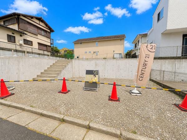 戸塚区売地建築条件無し車2台駐車可
