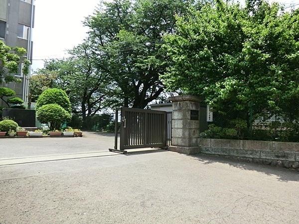 海老名市望地２丁目の中古一戸建て(海老名市立海老名中学校)