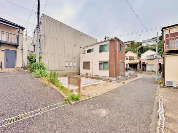 南区新築戸建角地省エネ基準適合住宅カースペース