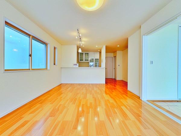 【A号棟】磯子区新築戸建大型5LDKカースペース2台