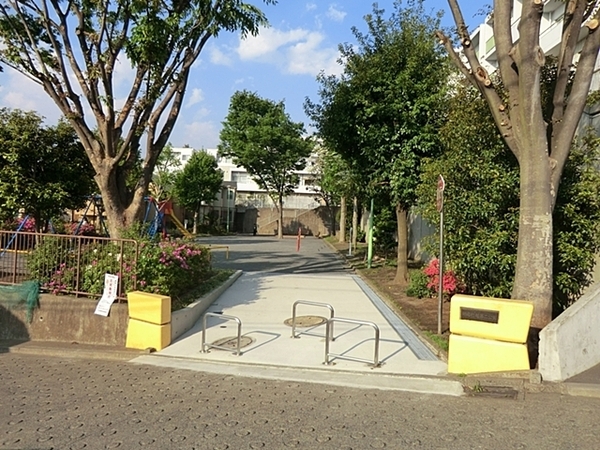 港北区新築戸建ワークスペース駅歩6分(師岡打越第二公園)