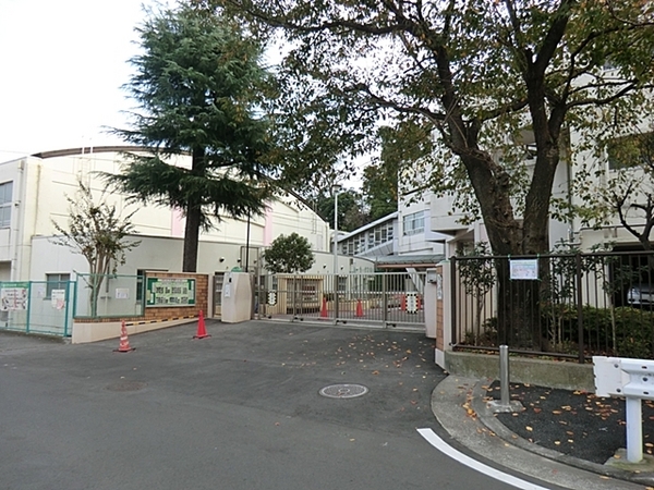 横浜市保土ケ谷区法泉２丁目の中古一戸建て(横浜市立初音が丘小学校)