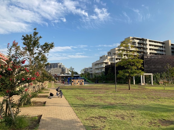 【1号棟】茅ヶ崎市新築戸建WICLDK18帖パントリー(赤松どんぐり公園)