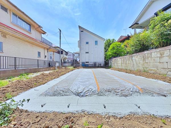 南区新築戸建カースペース2台省エネ基準適合住宅