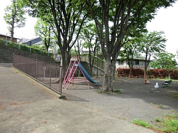 川崎市麻生区高石３丁目の中古一戸建て(生田雁俣谷公園)
