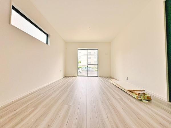 【2号棟】戸塚区新築戸建WIC南面バルコニー