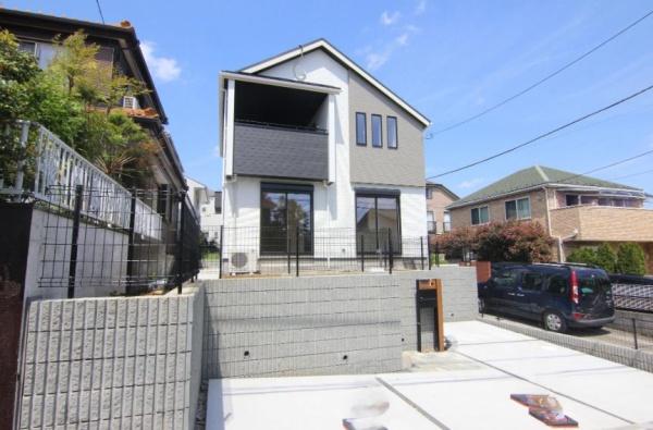 【1号棟】町田市新築戸建2台駐車可パントリー
