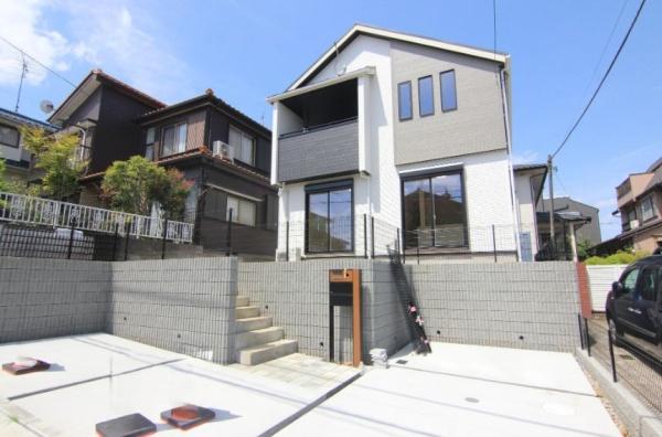 【1号棟】町田市新築戸建2台駐車可パントリー
