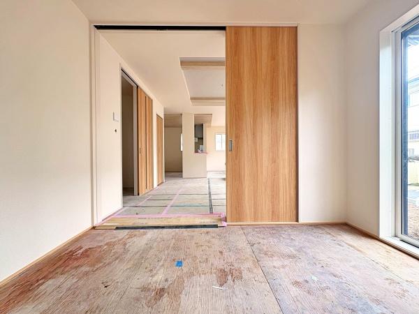 【1号棟】横浜市旭区新築戸建　カースぺ2台　床暖房