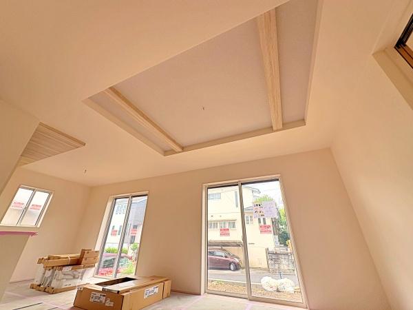 【1号棟】横浜市旭区新築戸建　カースぺ2台　床暖房