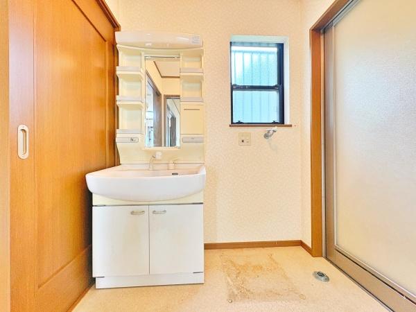 瀬谷区売地建築条件無し開放感◎敷地面積43坪超