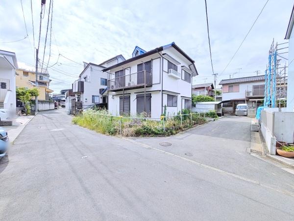 【1号棟】藤沢市新築戸建パントリー南面バルコニー