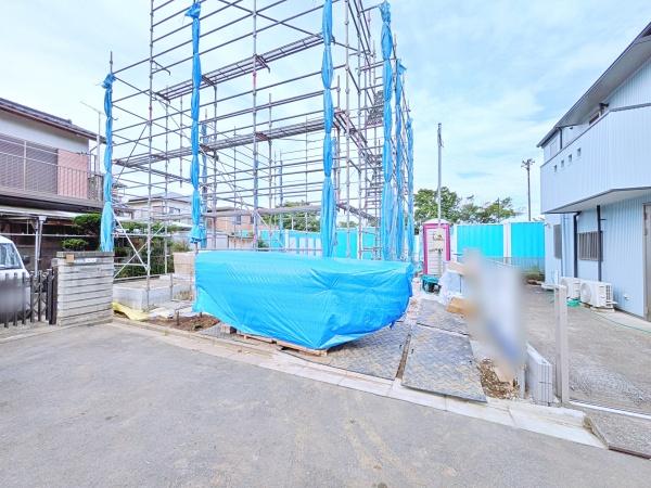 【1号棟】藤沢市新築戸建パントリー南面バルコニー