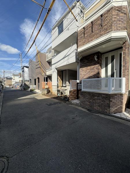 【1号棟】鶴見区新築戸建ビルトイン車庫LDK18帖以上