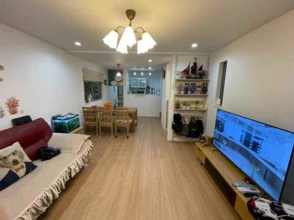 鶴見区中古戸建ビルトイン車庫駅歩4分