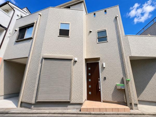川崎市新築戸建ビルトイン車庫駅歩6分