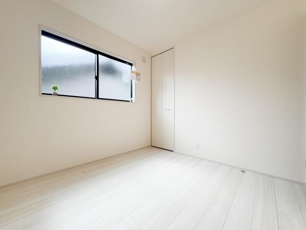 瀬谷区新築戸建LDK18帖カースペース2台南向き