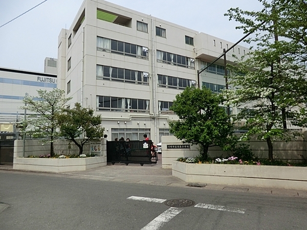 【1号棟】川崎市新築戸建南面道路接道LDK20帖以上(川崎市立末長小学校)