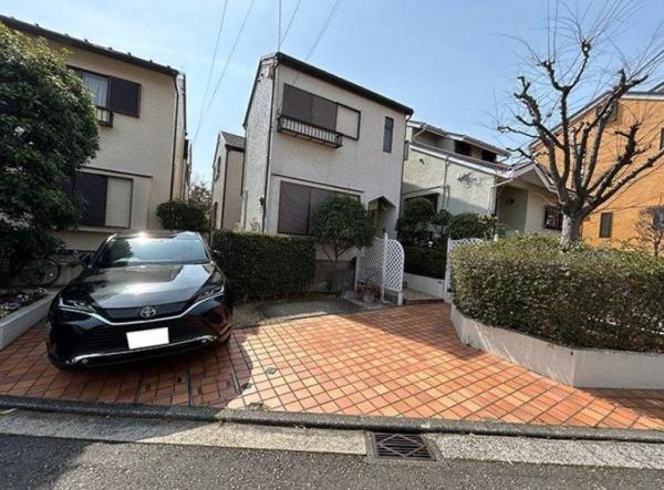 港南区中古戸建WICテラス南面バルコニー