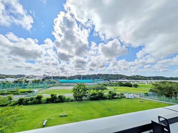 【2号棟】戸塚区新築戸建ウッドデッキパントリー