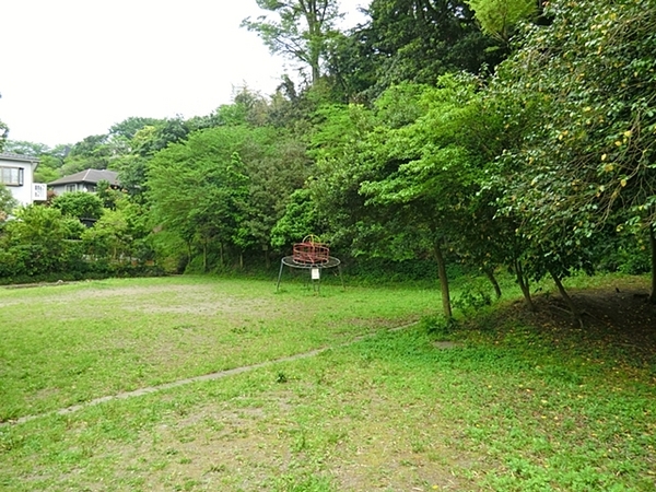 【A号棟】逗子市新築戸建2台駐車可パントリー(廻り倉児童公園)