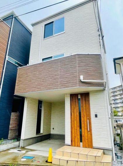 大和市中古戸建ビルトイン車庫納戸