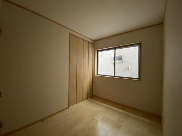 【B号棟】藤沢市新築戸建2台駐車可納戸