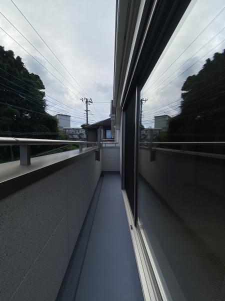【B号棟】藤沢市新築戸建2台駐車可納戸
