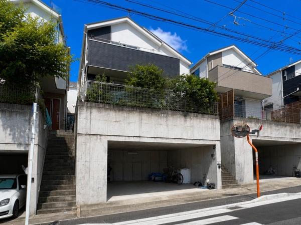 横浜市港南区芹が谷２丁目の中古一戸建て