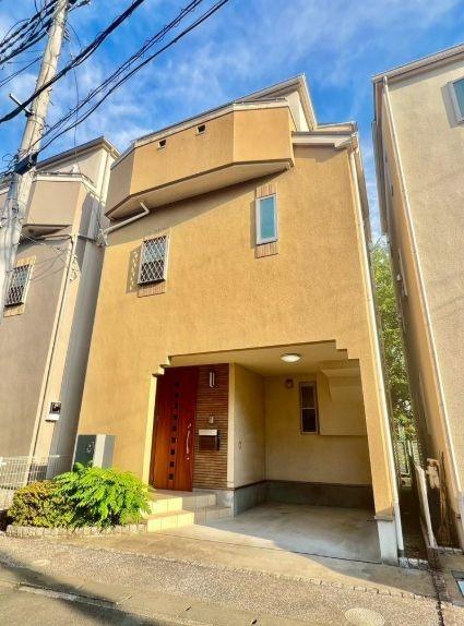 川崎市中古戸建ビルトイン車庫WIC