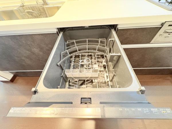 【2号棟】旭区新築戸建地下車庫畳