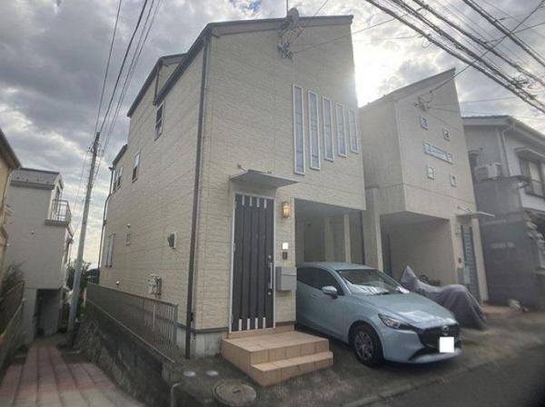 磯子区中古戸建ビルトイン車庫グルニエ