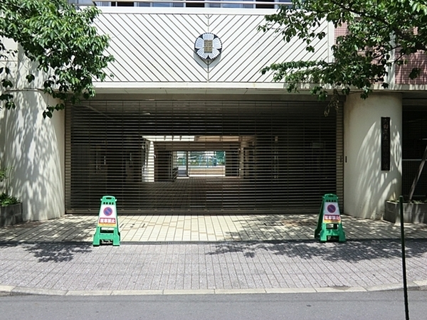 【1号棟】大田区新築戸建ビルトイン車庫納戸(大田区立羽田小学校)