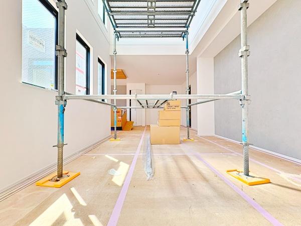 【2号棟】磯子区新築戸建駅歩10分SICパントリー