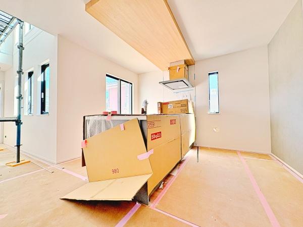 【2号棟】磯子区新築戸建駅歩10分SICパントリー