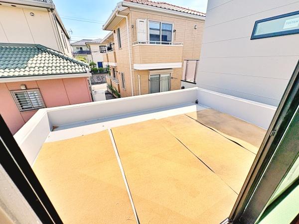 【2号棟】磯子区新築戸建駅歩10分SICパントリー