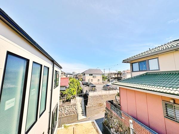 【2号棟】磯子区新築戸建駅歩10分SICパントリー