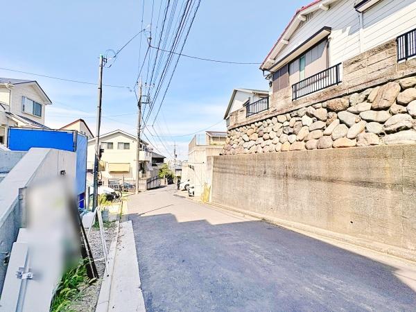 【2号棟】磯子区新築戸建駅歩10分SICパントリー