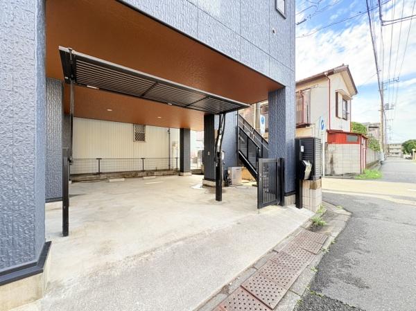 川崎市中古戸建ビルトイン車庫ルーバル