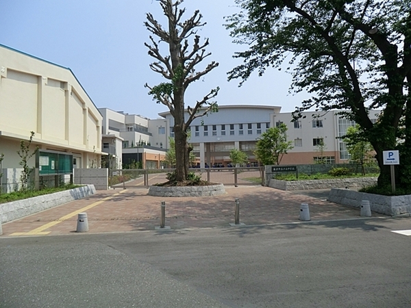 藤沢市亀井野の新築一戸建(藤沢市立六会中学校)