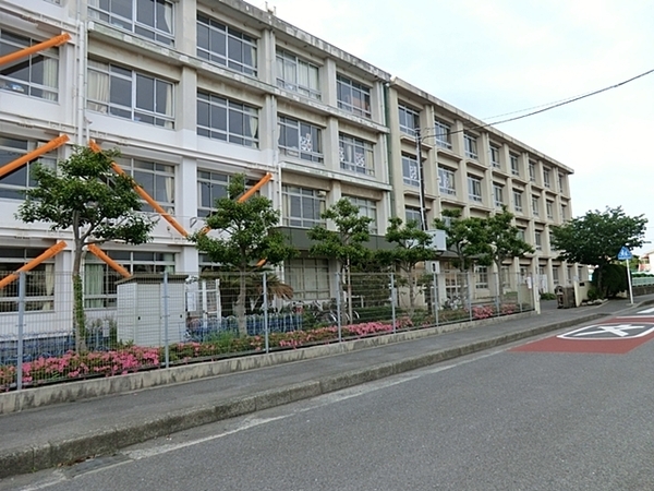 【3号棟】藤沢市新築戸建2台駐車可SIC(藤沢市立羽鳥小学校)