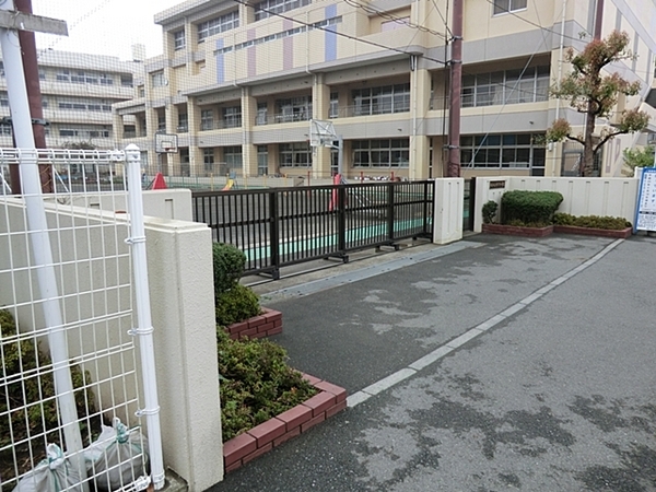 びゅうパルク横濱片倉弐番館【駅歩5分ペット飼育可】(横浜市立神大寺小学校)