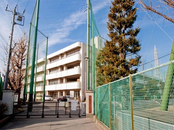 びゅうパルク横濱片倉弐番館【駅歩5分ペット飼育可】(横浜市立六角橋中学校)