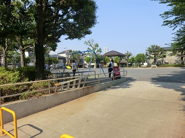 横浜市南区三春台の中古一戸建て(三春台公園)