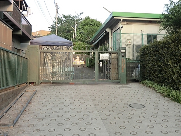 鶴見区新築戸建カースペース(すみれが丘幼稚園)