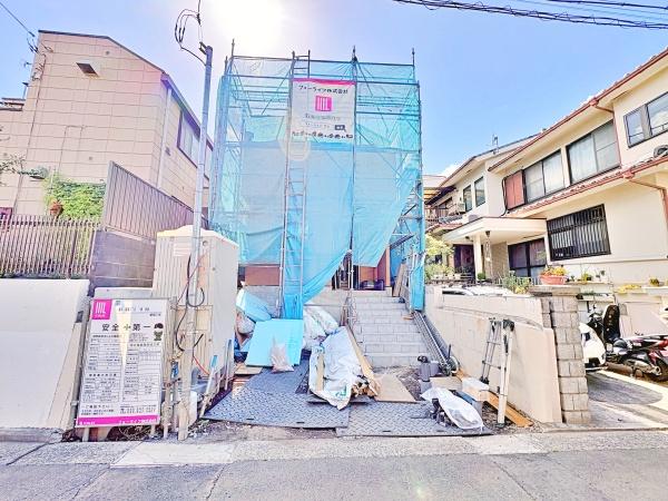 鶴見区新築戸建カースペース
