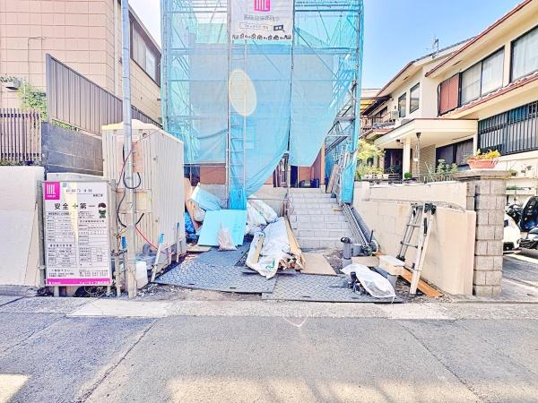 鶴見区新築戸建カースペース